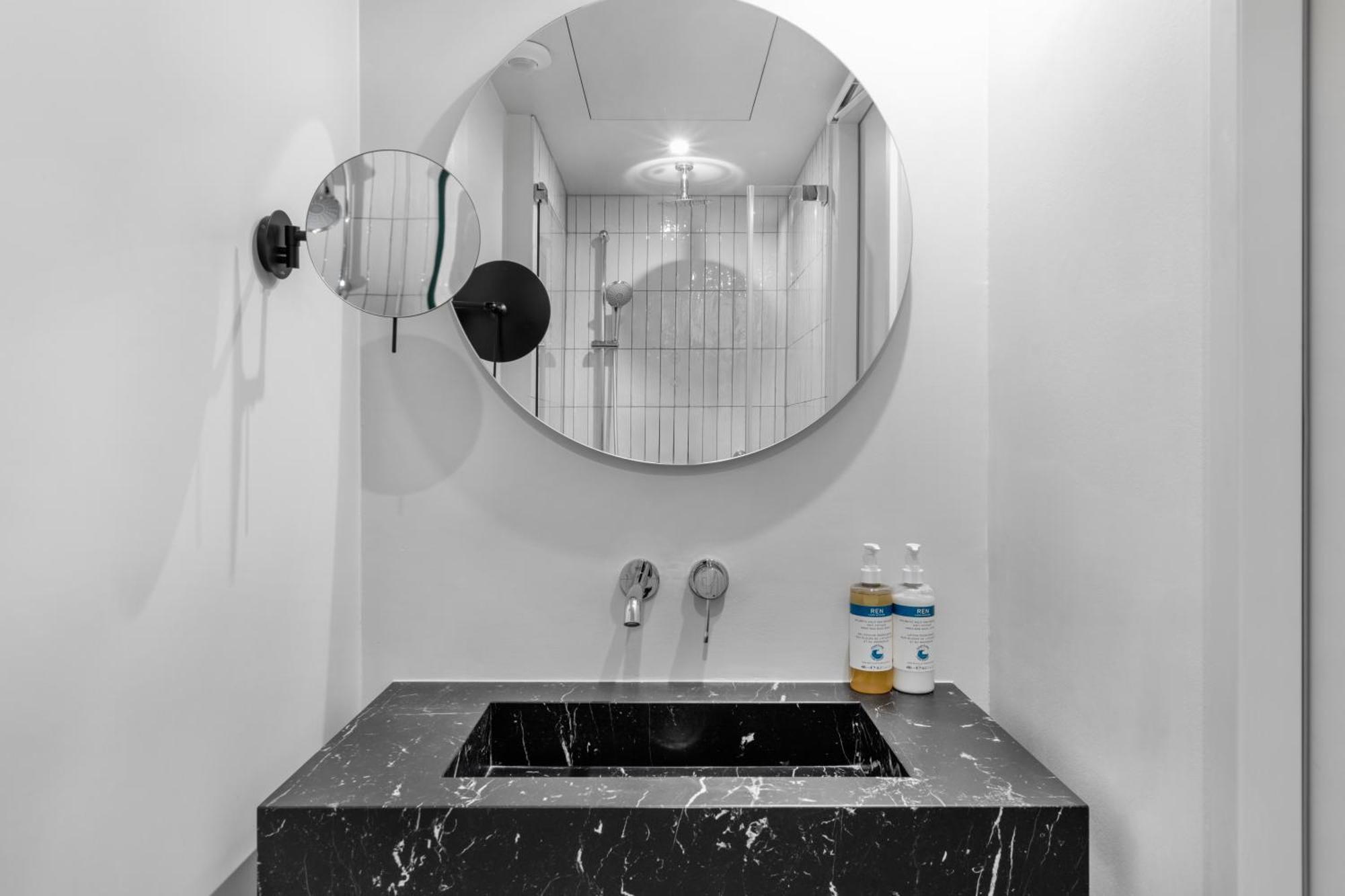 Numa Berlin Savi Aparthotel Buitenkant foto